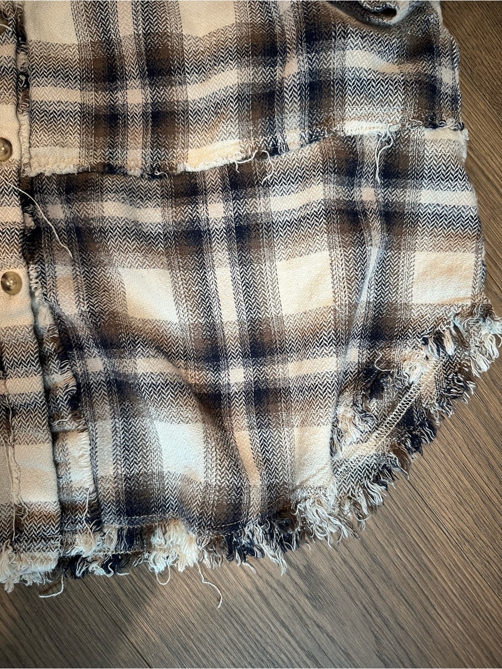 Heyson Long Plaid Button-Up Shirt in Cream & Navy w/ Pockets